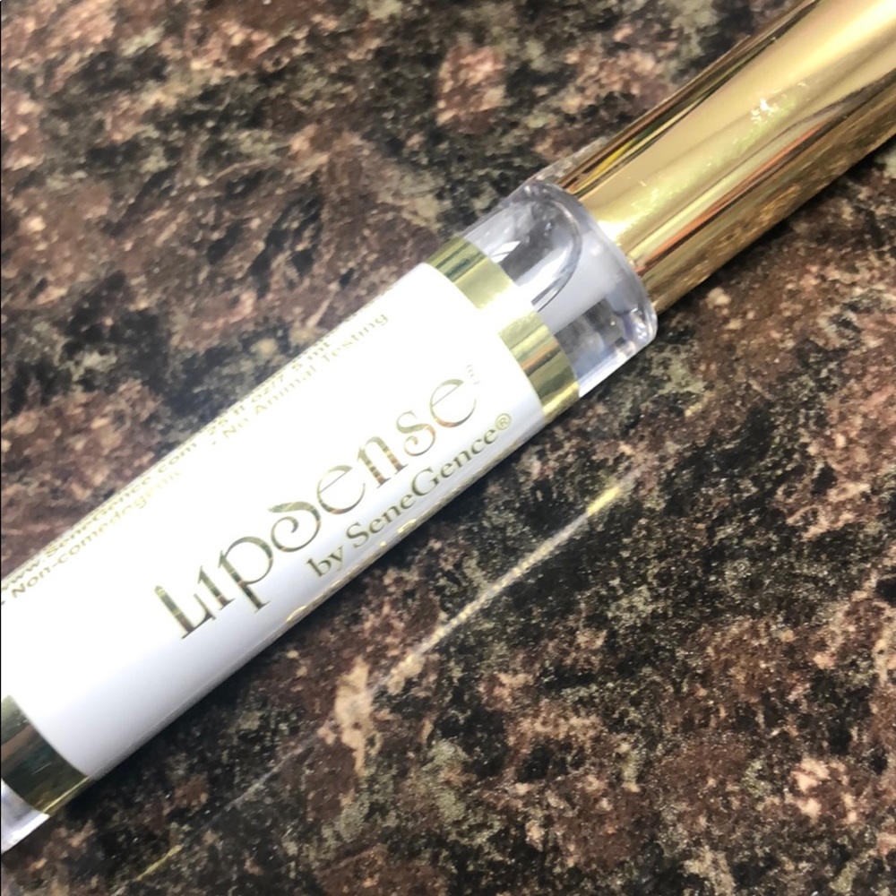 LipSense Oops remover